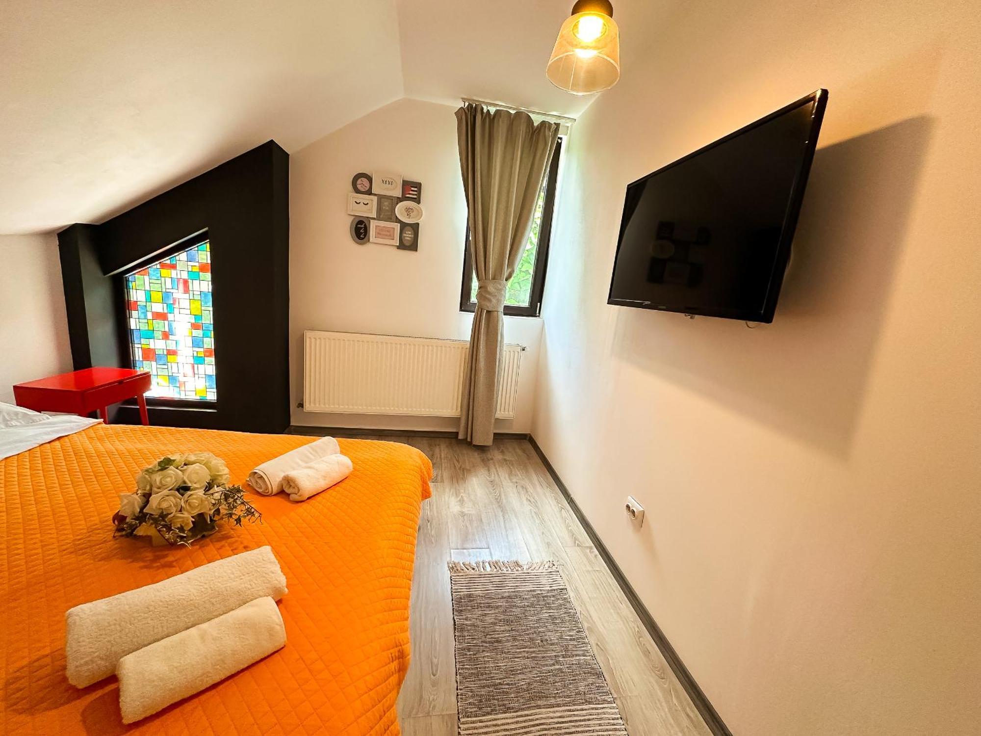 Millenium Apartment Central ไกรโอวา ภายนอก รูปภาพ
